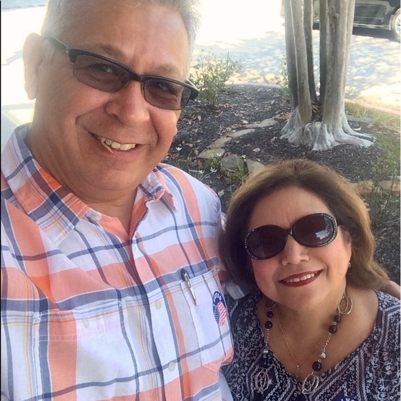 🌺 Meet your posher, Nancy!  I love Poshmark! 🌺 - Picture 2 of 8